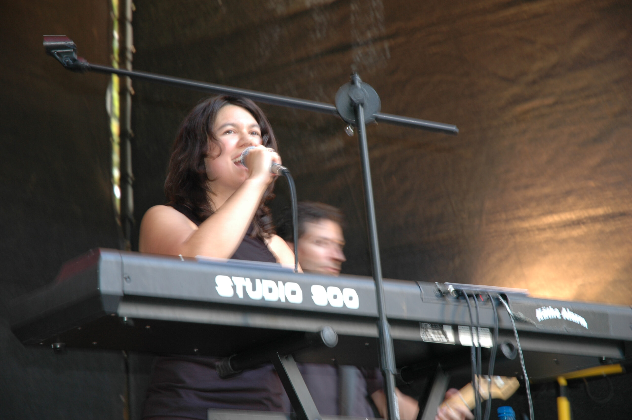 Annsolaris Berlin Experimenteller Rock Auftritt Keukölln